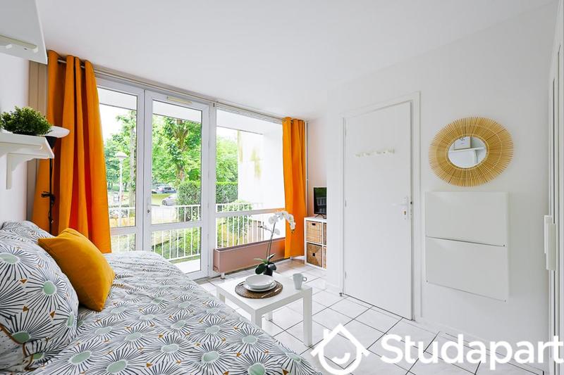 Chambre - 10 m² - 1 pièce