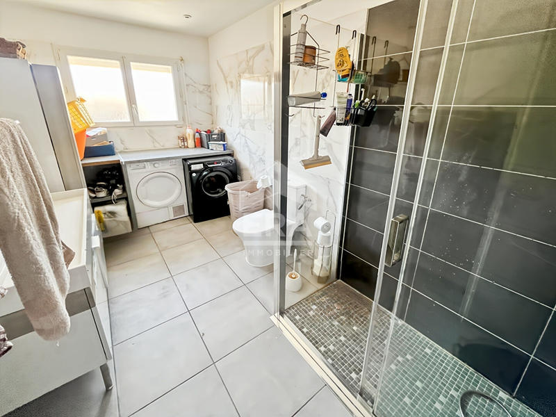 Maison - 110 m² - 4 pièces