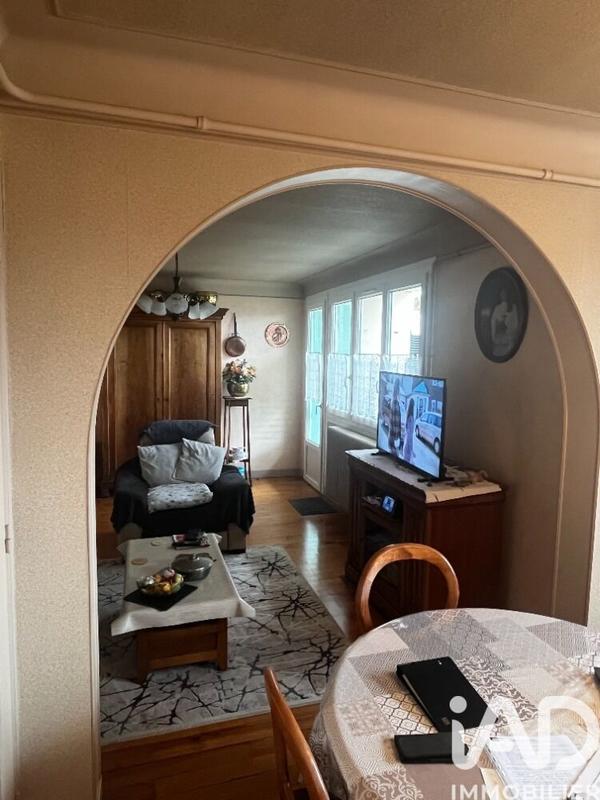 Appartement - 93 m² - 5 pièces