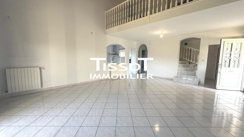 Maison - 143 m² - 5 pièces