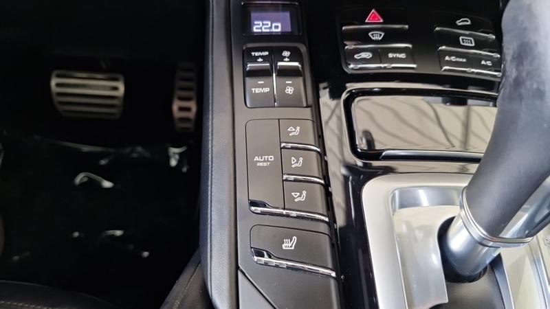 Porsche Cayenne 3.0 V6 416 Ch s E-Hybrid Tiptronic a