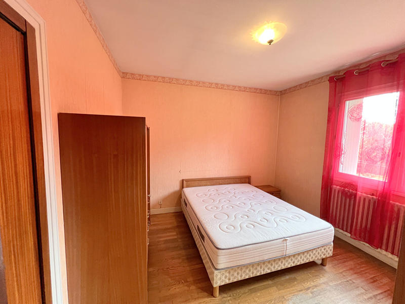 Maison - 77 m² - 7 pièces