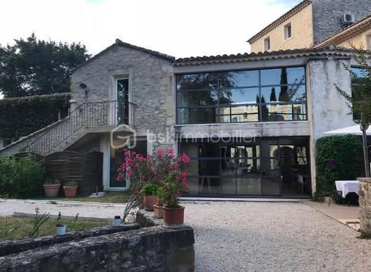 Moulin - 1 500 m² - 28 pièces