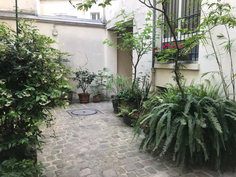 Appartement - 102 m² - 2 pièces