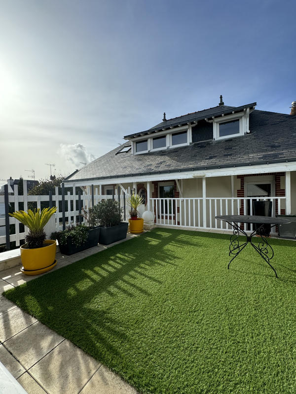 Propriété - 295 m² - 12 pièces