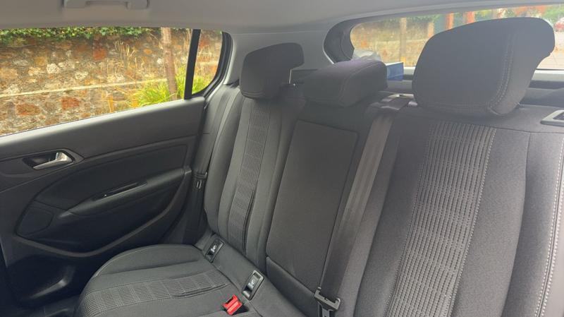 Peugeot 308 II 1.2 PureTech 130 Allure