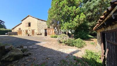 Maison de campagne - 265 m² - 17 pièces