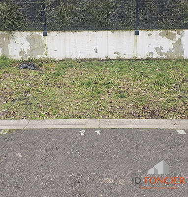 Parking / Garage - 13 m²