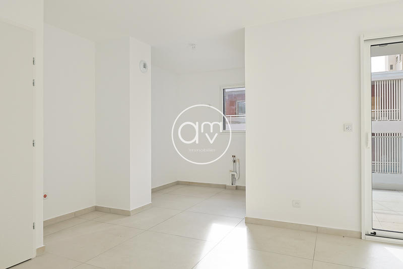 Appartement - 80 m² - 4 pièces