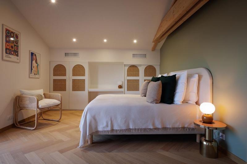 Villa - 493 m² - 14 pièces