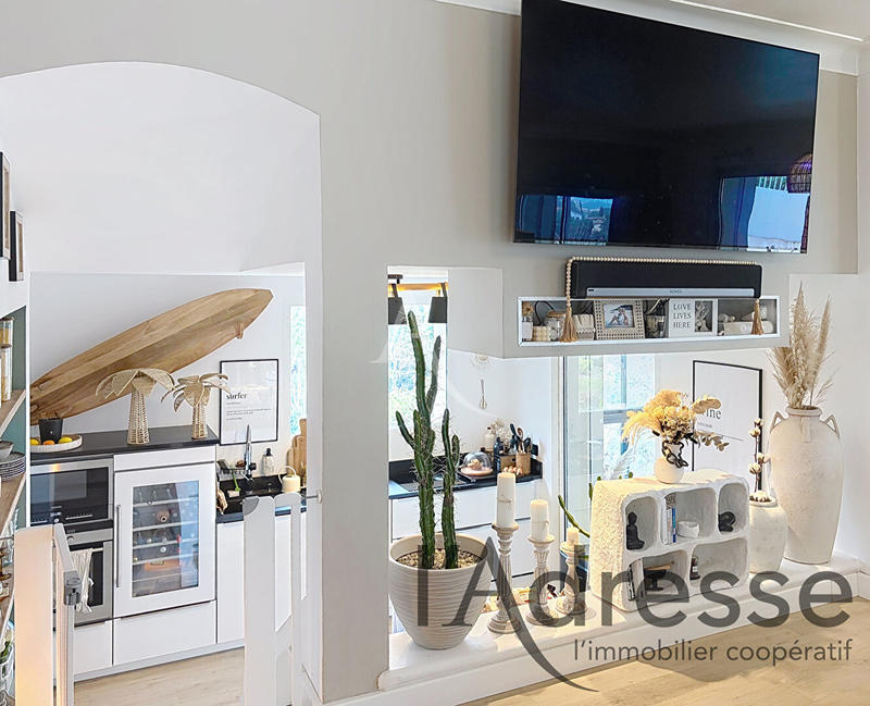 Villa - 202 m² - 5 pièces