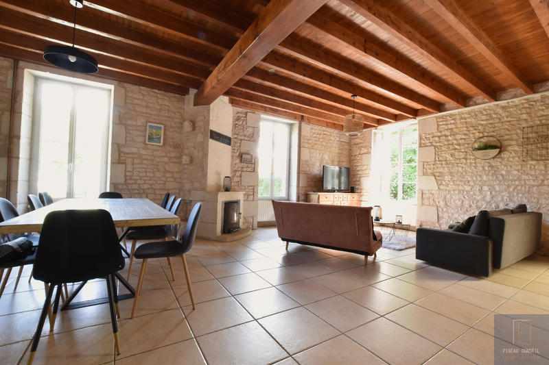 Maison - 174 m² - 6 pièces