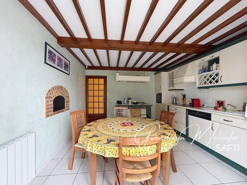 Maison - 184 m² - 6 pièces