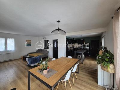 Maison - 134 m² - 5 pièces