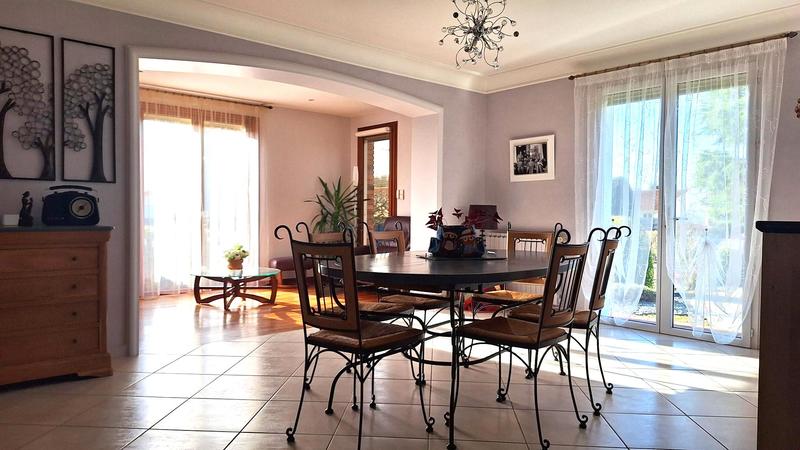 Maison - 147 m² - 7 pièces