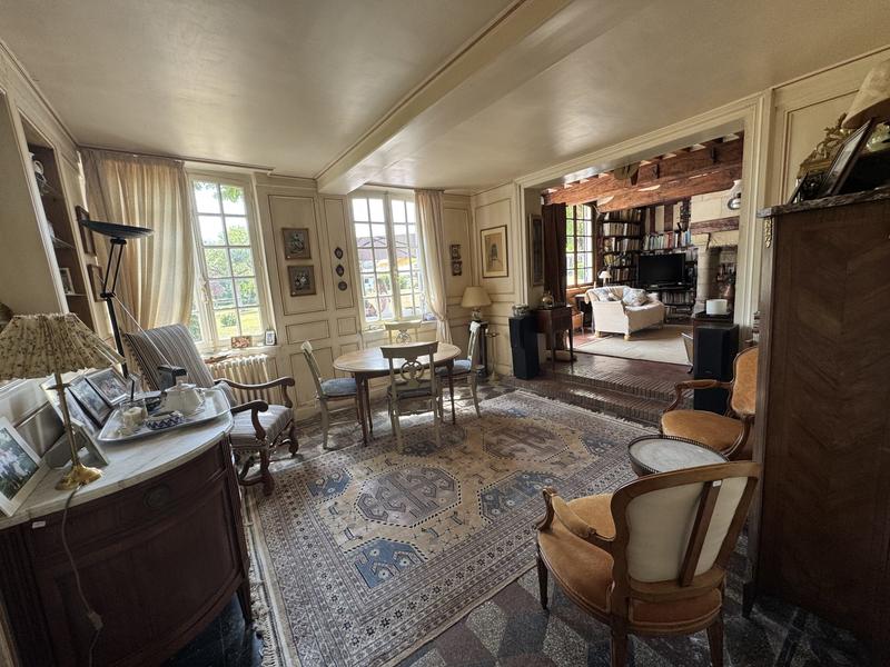 Maison ancienne - 300 m² - 7 pièces