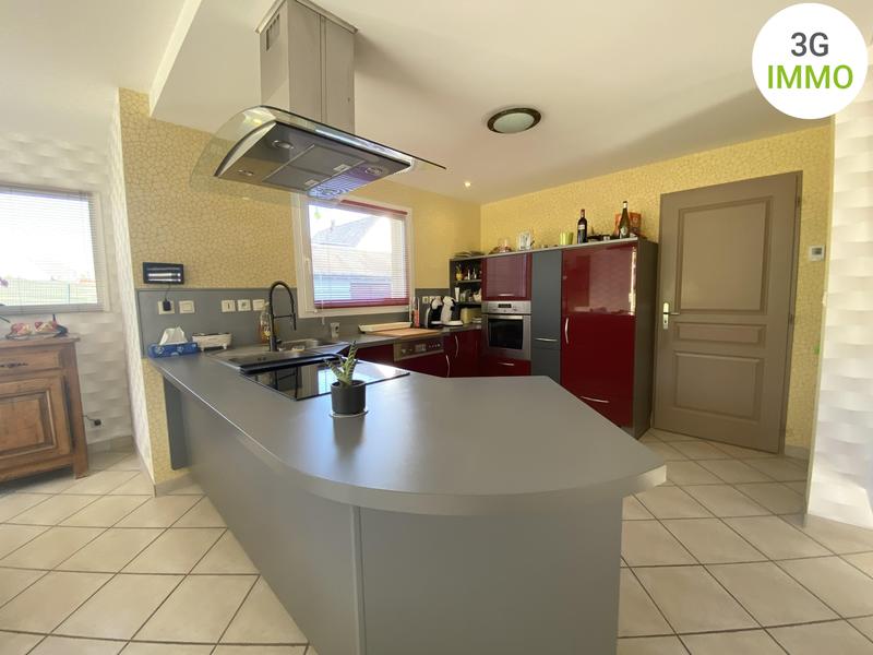 Maison - 105 m² - 6 pièces