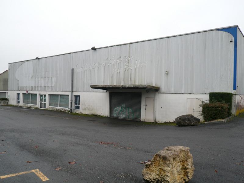 Local commercial - 1 440 m² - 9 pièces