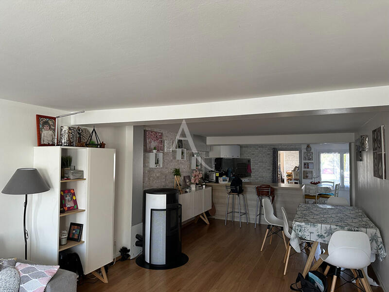 Maison - 138 m² - 6 pièces