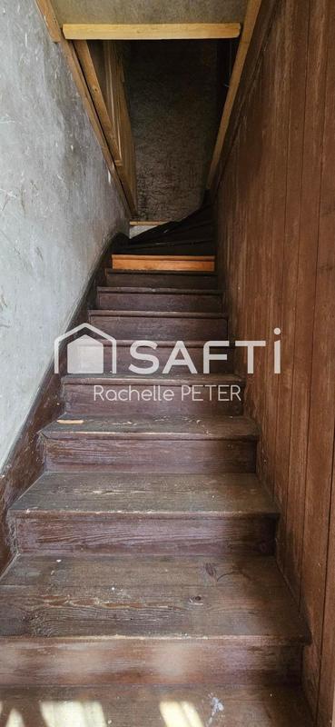 Maison - 99 m² - 5 pièces