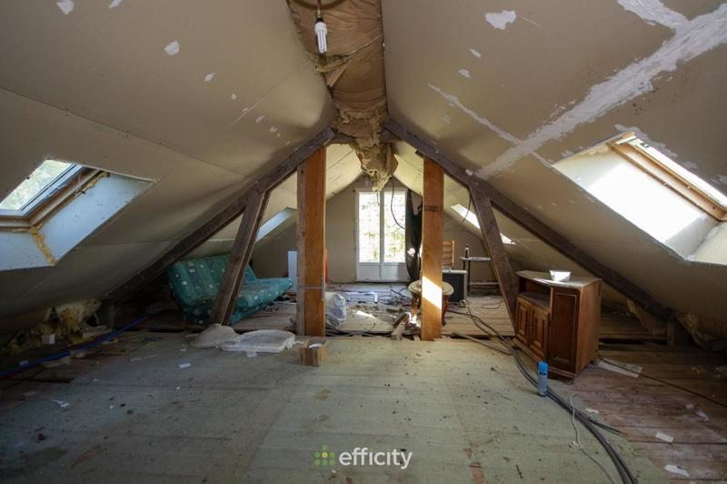 Maison traditionnelle - 159 m² - 4 pièces