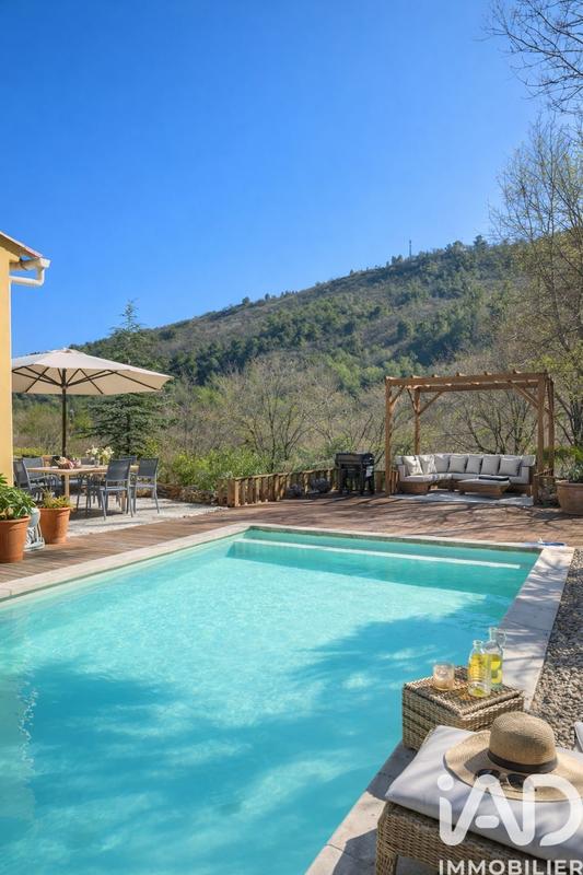 Maison - 130 m² - 5 pièces