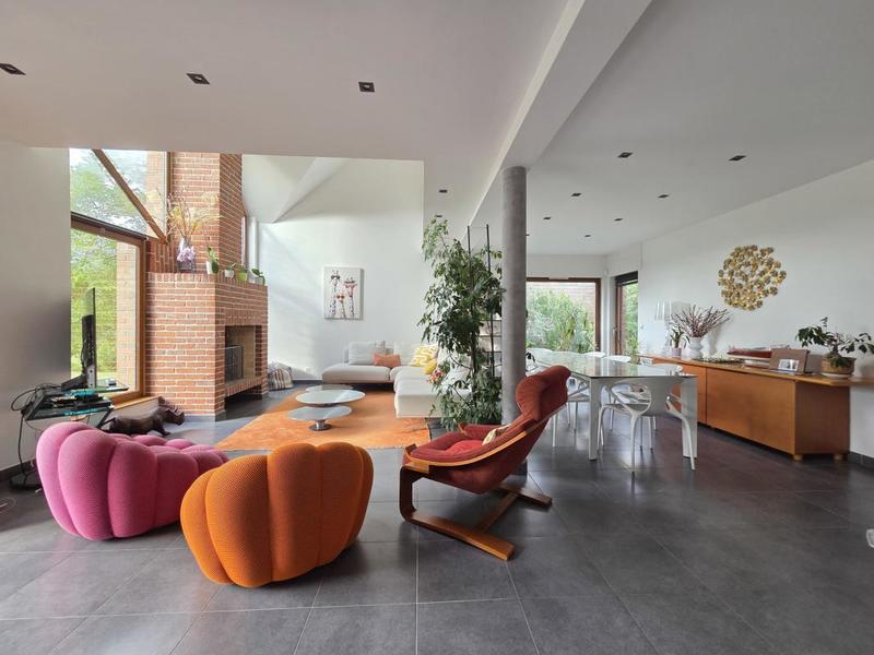 Pavillon - 199 m² - 8 pièces