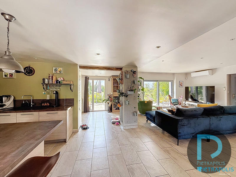 Maison - 187 m² - 8 pièces