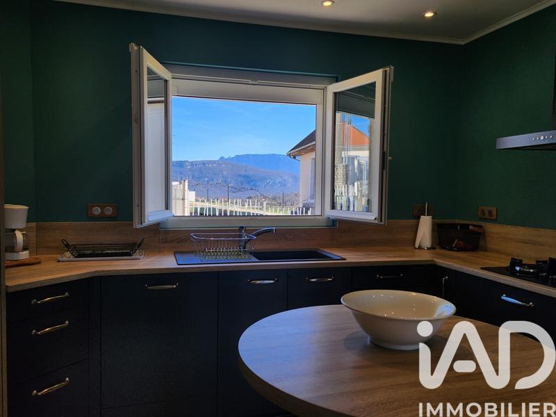 Maison - 111 m² - 6 pièces