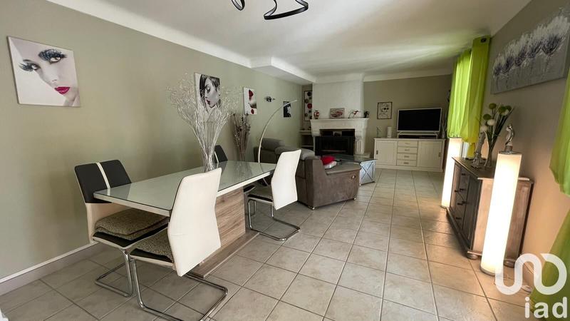 Maison - 163 m² - 9 pièces