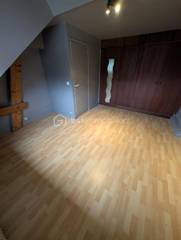 Maison - 169 m² - 7 pièces