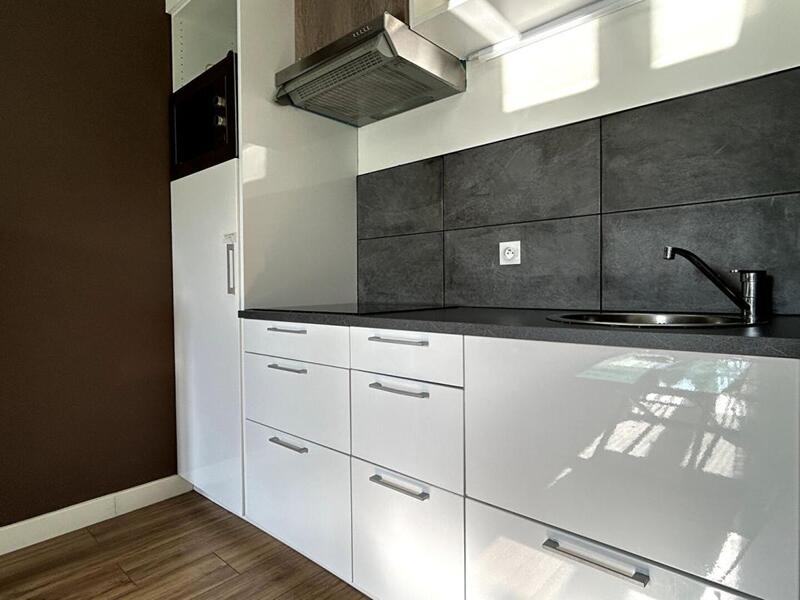 Maison - 240 m² - 7 pièces