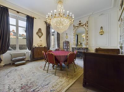 Hôtel particulier - 501 m² - 15 pièces