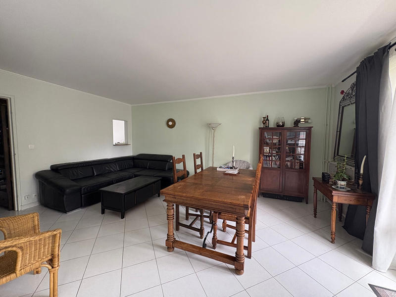 Appartement - 98 m² - 5 pièces