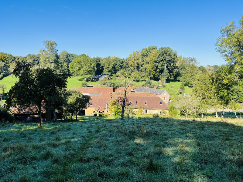 Maison - 235 m² - 8 pièces