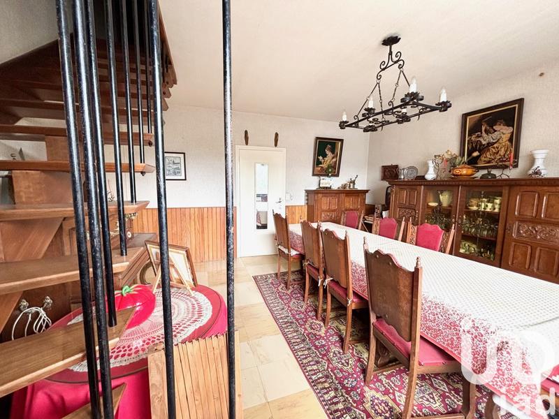 Maison - 134 m² - 8 pièces