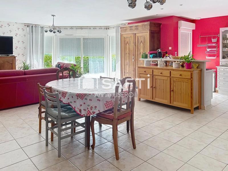 Maison - 148 m² - 7 pièces