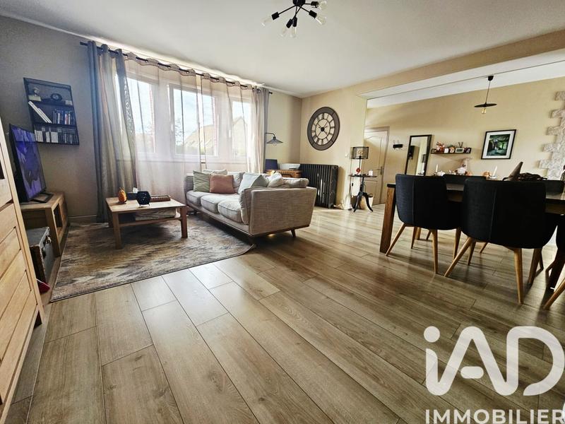 Maison - 95 m² - 5 pièces