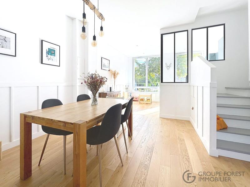 Maison - 141 m² - 6 pièces