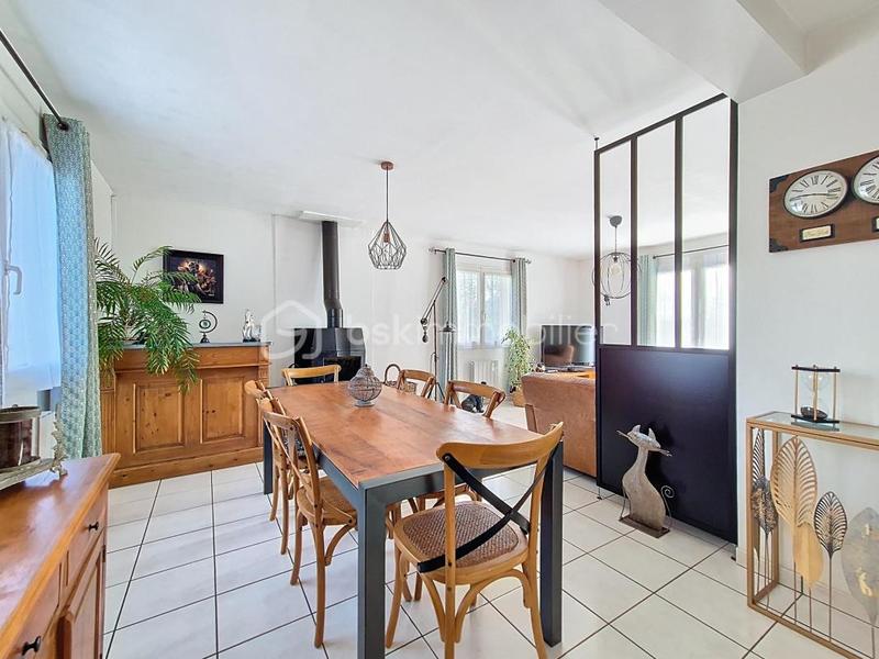 Maison traditionnelle - 125 m² - 6 pièces