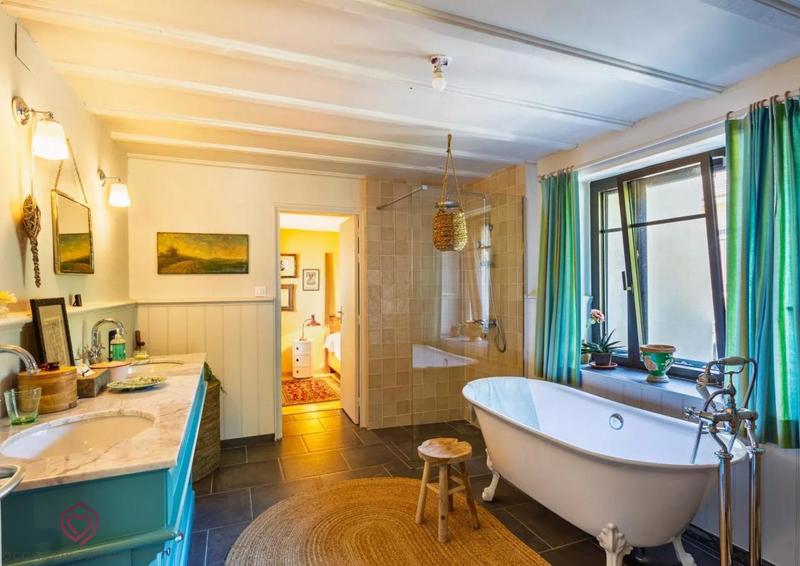 Maison - 84 m² - 4 pièces