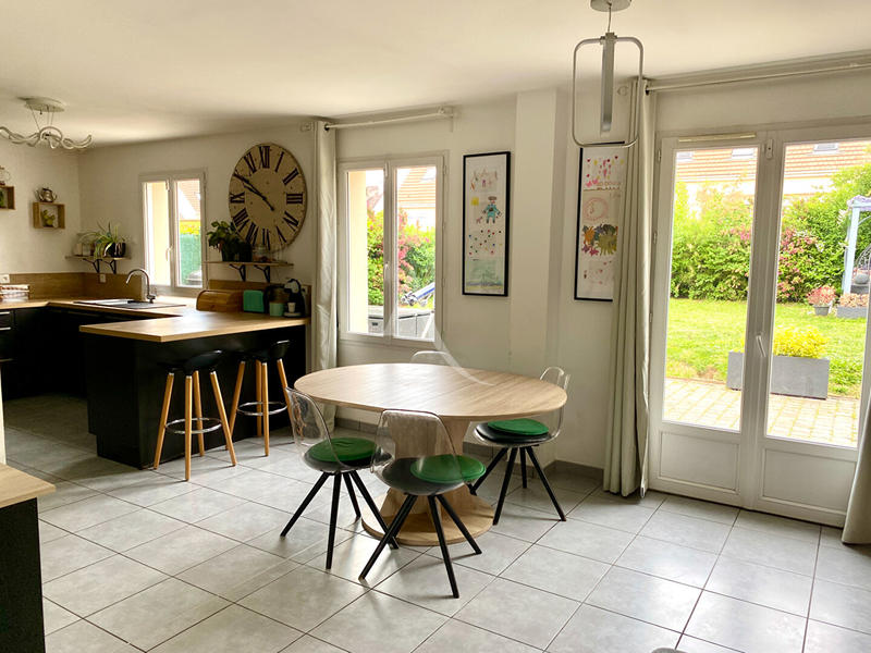 Maison - 111 m² - 4 pièces