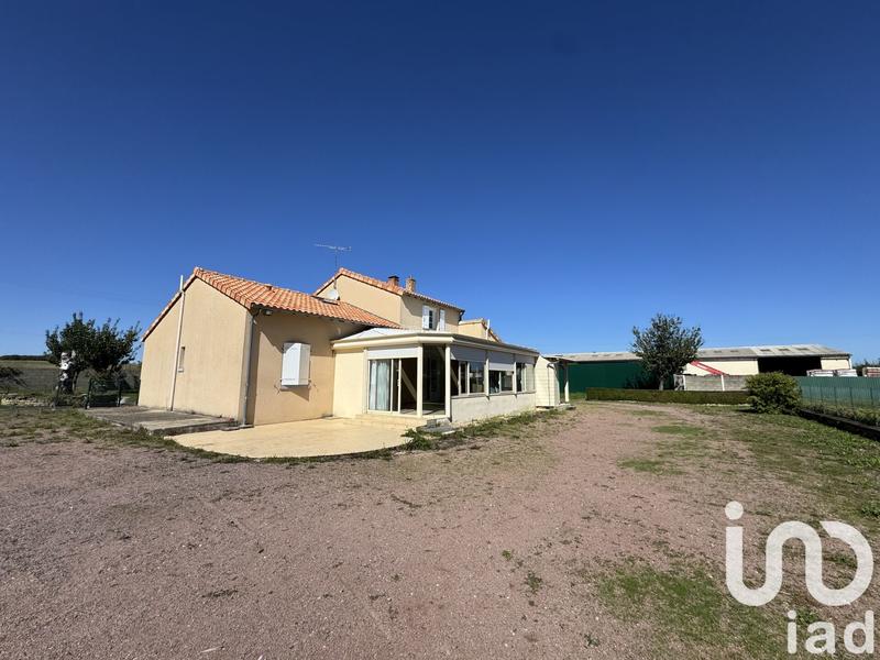 Maison - 234 m² - 5 pièces