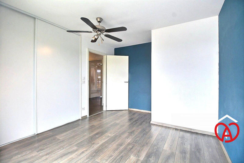 Appartement - 81 m² - 4 pièces