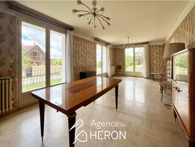 Maison - 137 m² - 7 pièces