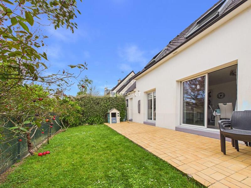 Maison - 90 m² - 4 pièces