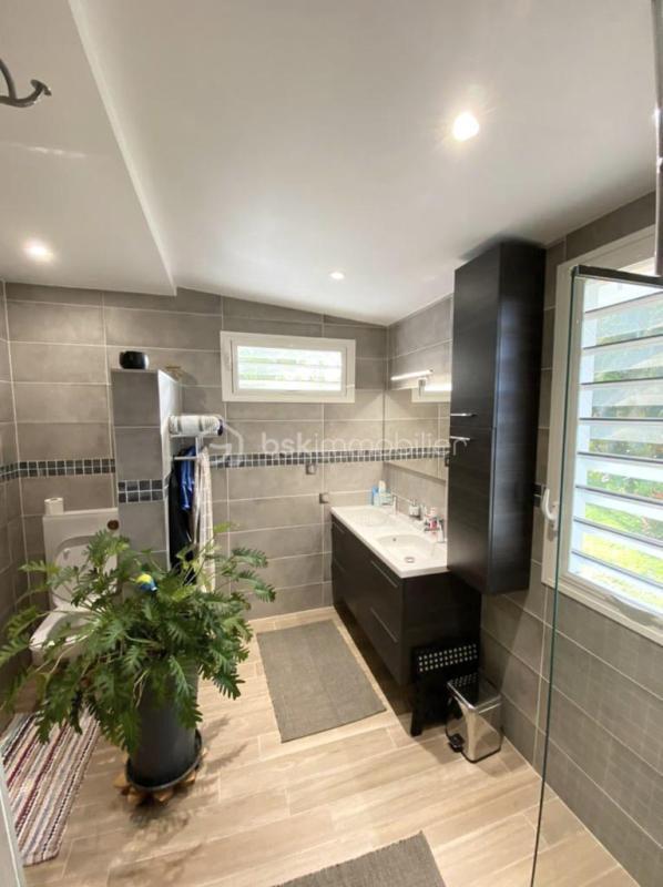 Villa - 211 m² - 5 pièces