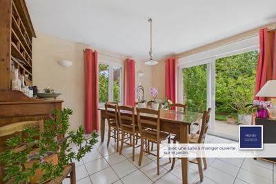 Maison - 142 m² - 7 pièces