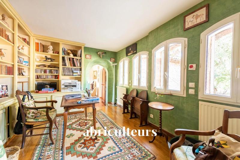 Maison ancienne - 300 m² - 8 pièces