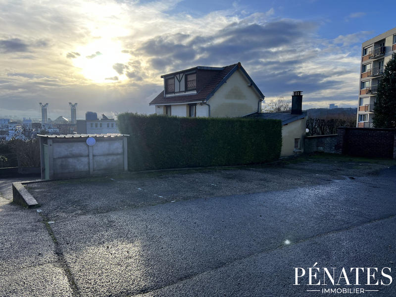 Parking / Garage - 12 m²